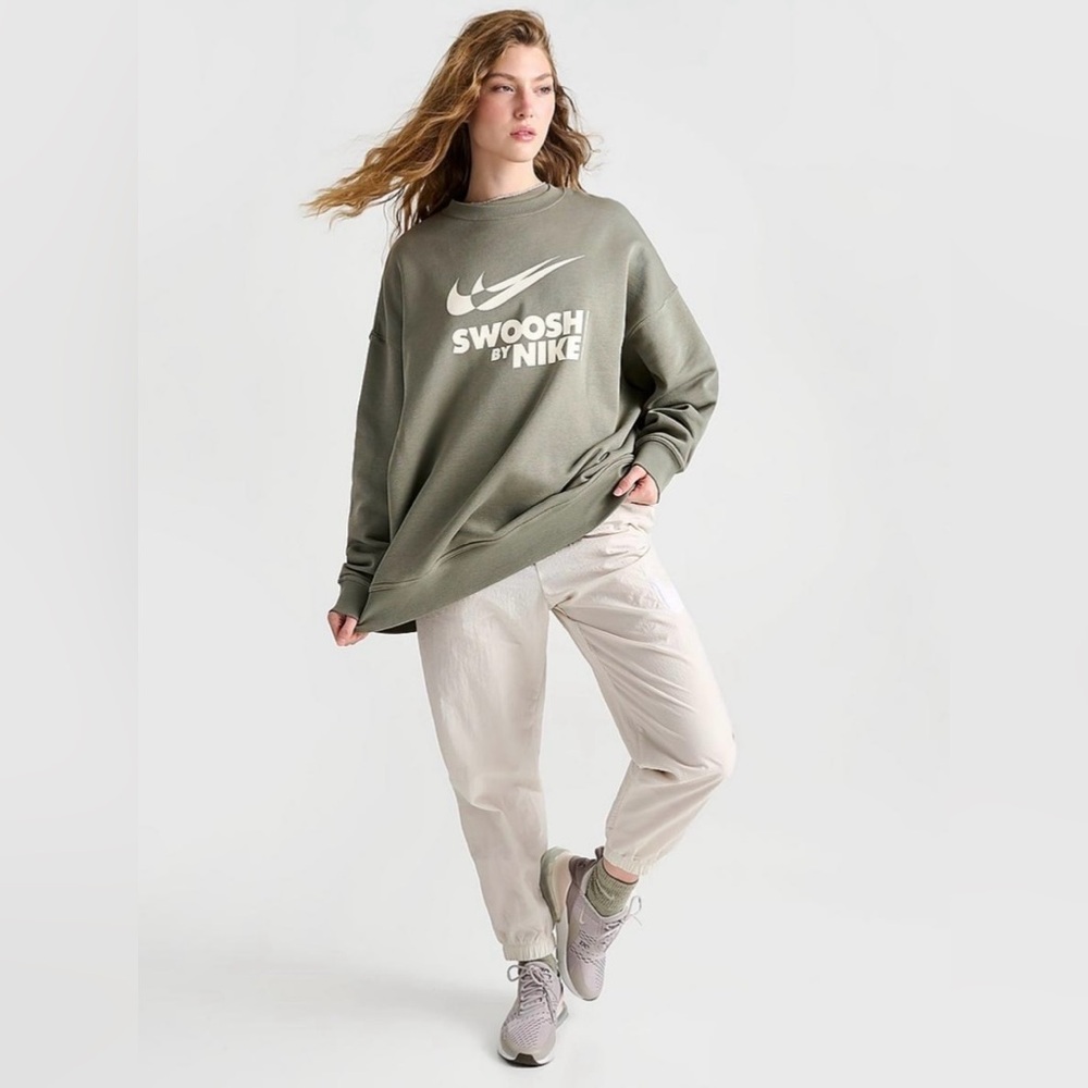 Nike Sportswear Swoosh Oversized Sweatshirt